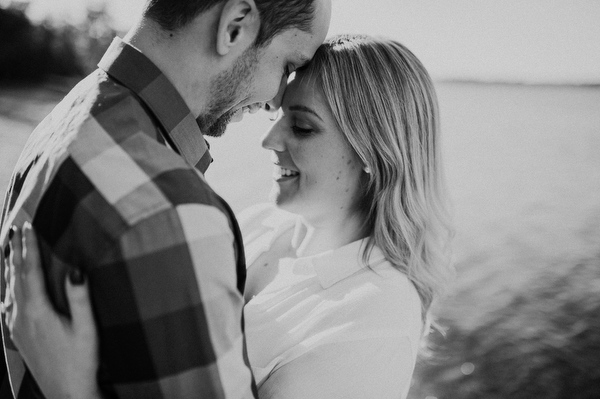 Cabin Engagement Kampphotography Winnipeg Wedding Photographers You and Me Session 