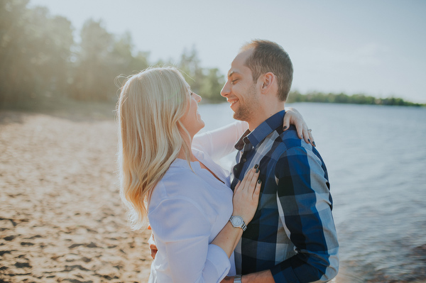 Cabin Engagement Kampphotography Winnipeg Wedding Photographers You and Me Session 