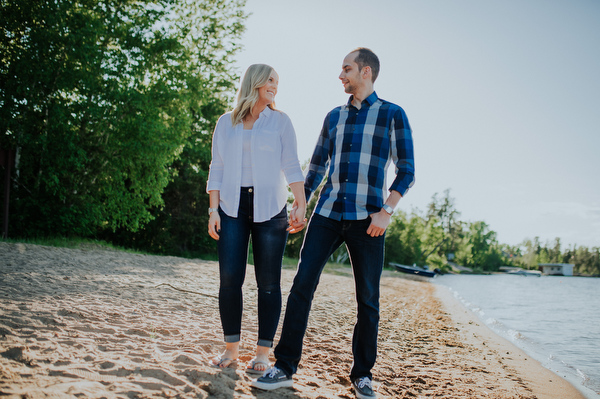 Cabin Engagement Kampphotography Winnipeg Wedding Photographers You and Me Session 