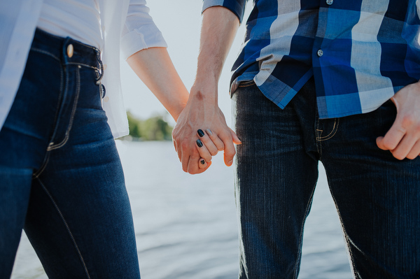 Cabin Engagement Kampphotography Winnipeg Wedding Photographers You and Me Session 