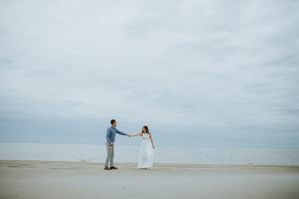 Grand Beach Engagement Session Kampphotography Winnipeg Wedding Photographers You and Me Session 