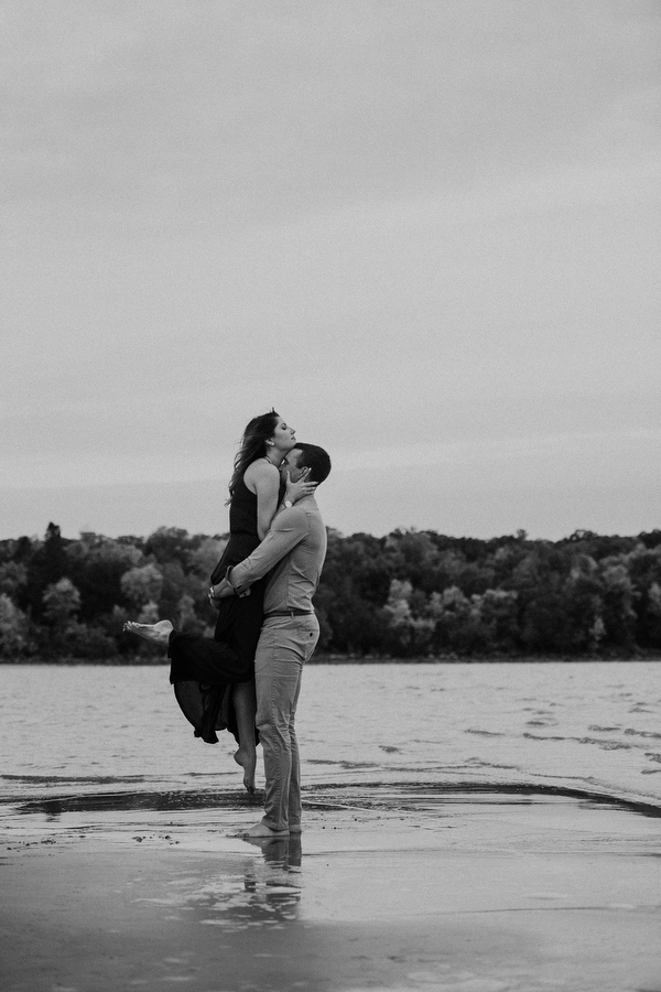 Grand Beach Engagement Session Kampphotography Winnipeg Wedding Photographers You and Me Session 