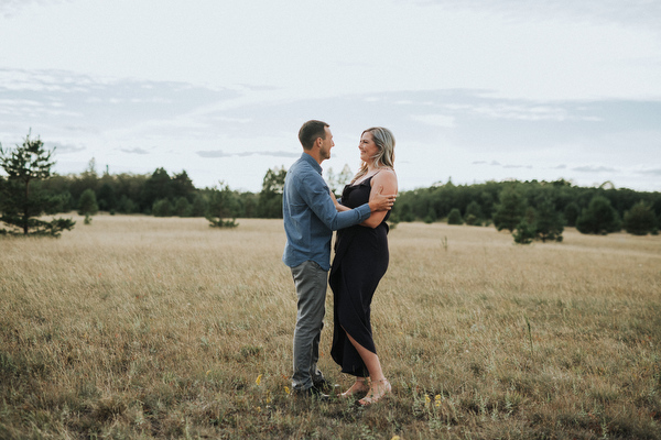 Birds Hill Park Engagement Kampphotography Winnipeg Wedding Photographers You and Me Session 