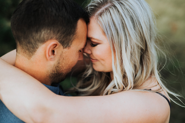 Birds Hill Park Engagement Kampphotography Winnipeg Wedding Photographers You and Me Session 