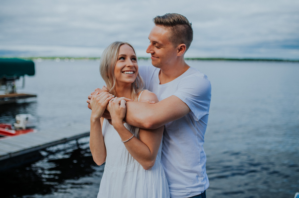 Cabin Engagement Kampphotography Winnipeg Wedding Photographers You and Me Session 