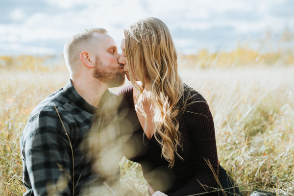 Country Side Engagement Kampphotography Winnipeg Wedding Photographers You and Me Session 