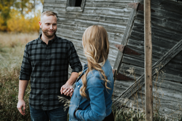 Country Side Engagement Kampphotography Winnipeg Wedding Photographers You and Me Session 