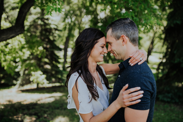 Kildonan Park Engagement Kampphotography Winnipeg Wedding Photographers You and Me Session 