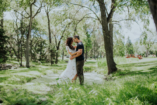 Kildonan Park Engagement Kampphotography Winnipeg Wedding Photographers You and Me Session 