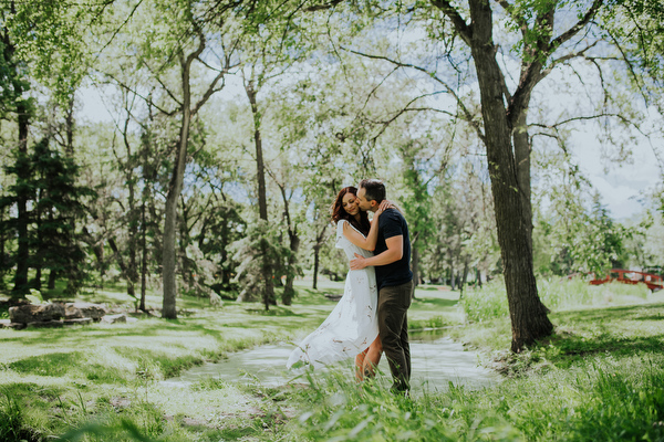 Kildonan Park Engagement Kampphotography Winnipeg Wedding Photographers You and Me Session 