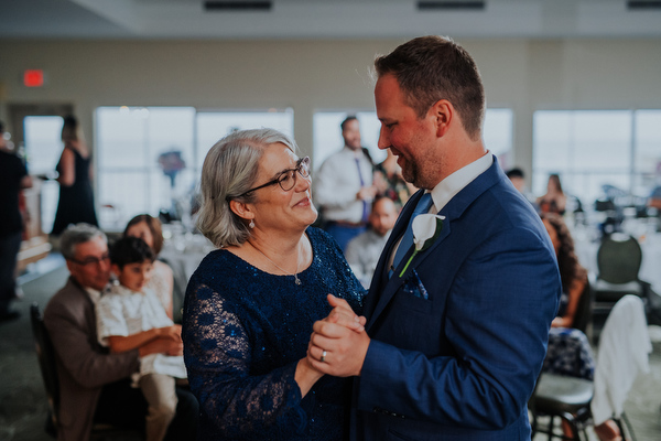 Gimli Wedding Kampphotography Winnipeg Wedding Photographers 