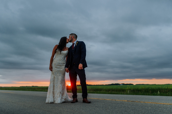 Ashgrove Acres Wedding Ashgrove Acres Wedding Kampphotography Winnipeg Wedding Photographers 