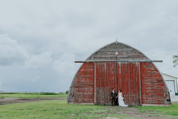 Manitoba Farm Wedding Kampphotography Winnipeg Wedding Photographers 