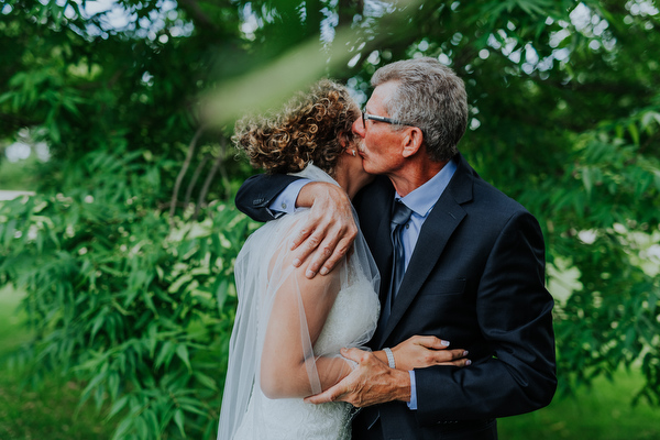 Manitoba Farm Wedding Kampphotography Winnipeg Wedding Photographers 