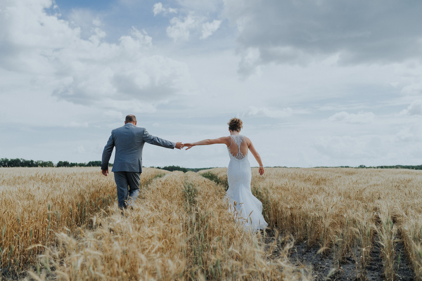 Manitoba Farm Wedding Kampphotography Winnipeg Wedding Photographers 