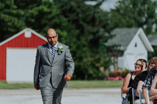 Manitoba Farm Wedding Kampphotography Winnipeg Wedding Photographers 