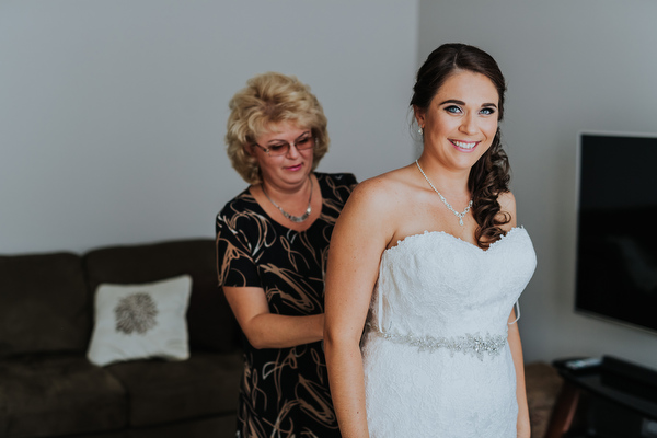 Greenwood Inn Wedding Kampphotography Winnipeg Wedding Photographers 