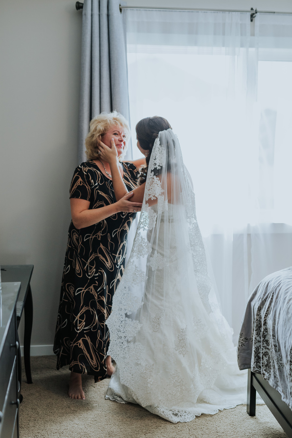 Greenwood Inn Wedding Kampphotography Winnipeg Wedding Photographers 