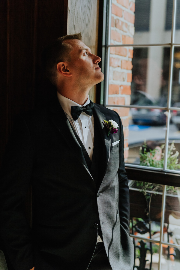 Greenwood Inn Wedding Kampphotography Winnipeg Wedding Photographers 