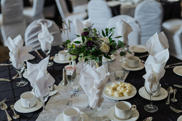 Greenwood Inn Wedding Kampphotography Winnipeg Wedding Photographers 