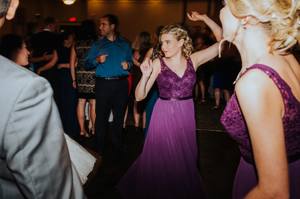 Greenwood Inn Wedding Kampphotography Winnipeg Wedding Photographers 