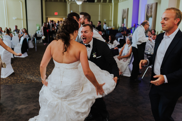 Greenwood Inn Wedding Kampphotography Winnipeg Wedding Photographers 