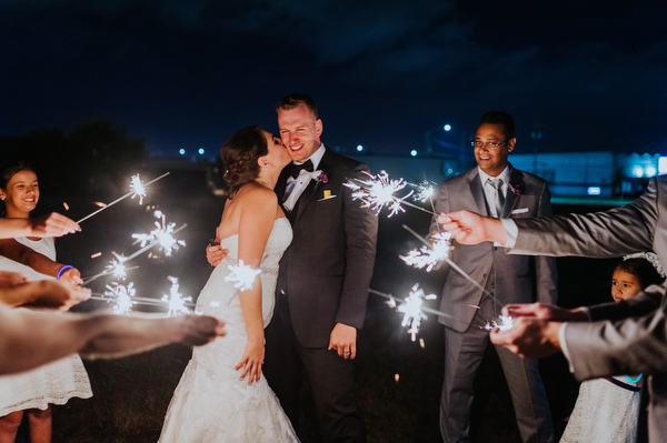 Greenwood Inn Wedding Kampphotography Winnipeg Wedding Photographers 