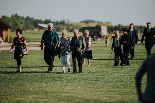 Bridges Golf Course Wedding Bridges Golf Course Wedding Kampphotography Winnipeg Wedding Photographers 