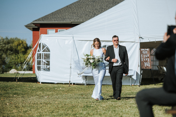 Winnipeg Back Yard Wedding Kampphotography Winnipeg Wedding Photographers 