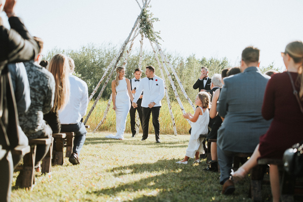 Winnipeg Back Yard Wedding Kampphotography Winnipeg Wedding Photographers 