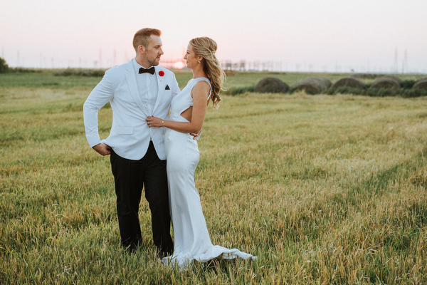 Winnipeg Back Yard Wedding Kampphotography Winnipeg Wedding Photographers 