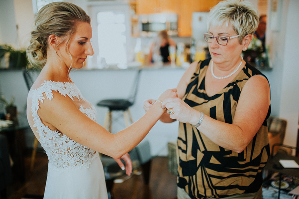 Winnipeg Art Gallery Wedding Kampphotography Winnipeg Wedding Photographers WAG Wedding 