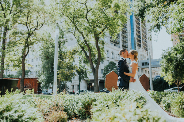 Winnipeg Art Gallery Wedding Kampphotography Winnipeg Wedding Photographers WAG Wedding 