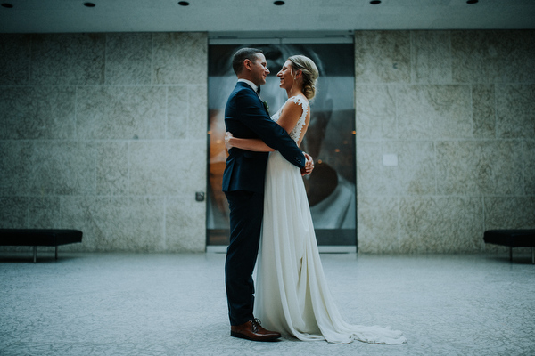 Winnipeg Art Gallery Wedding Kampphotography Winnipeg Wedding Photographers WAG Wedding 