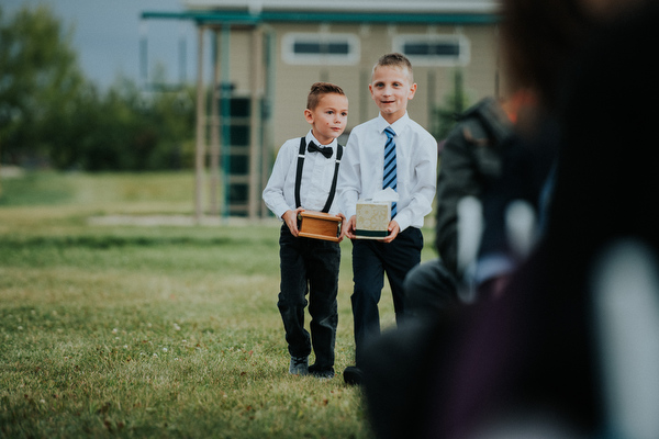 Back Yard Wedding Kampphotography Winnipeg Wedding Photographers 