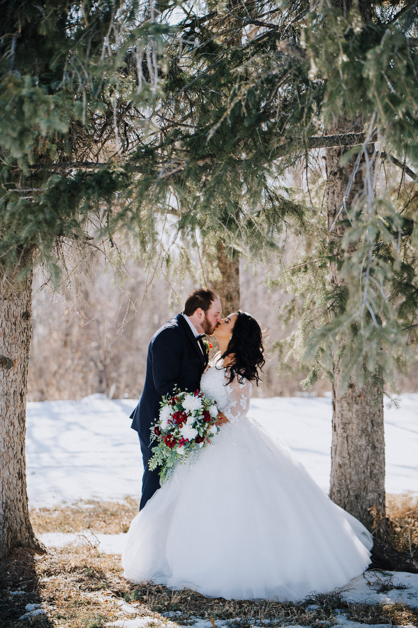 Clear Water Manitoba Wedding Kampphotography Winnipeg Wedding Photographers 